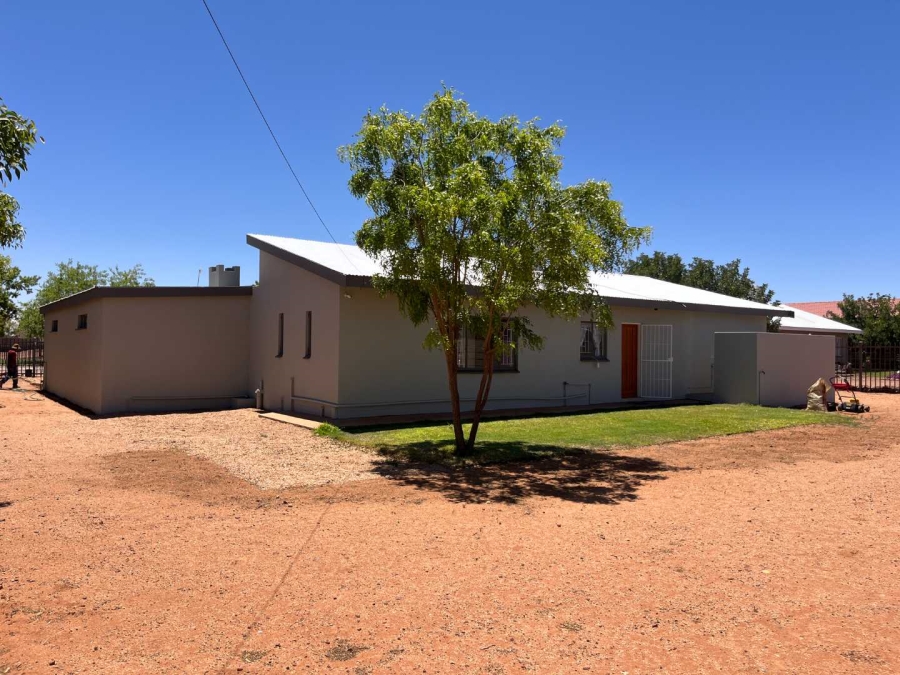 3 Bedroom Property for Sale in Keidebees Northern Cape